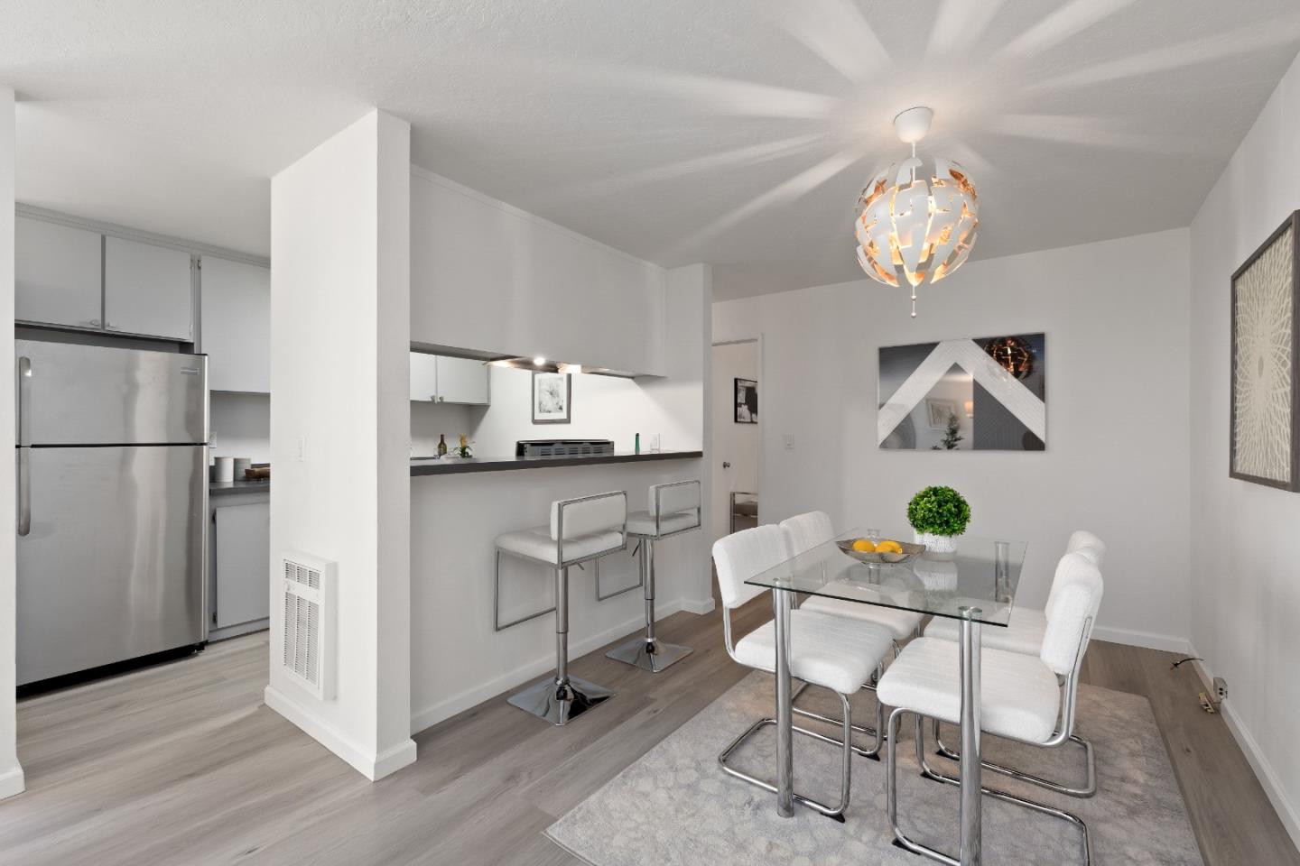 1 Appian Way 715-11