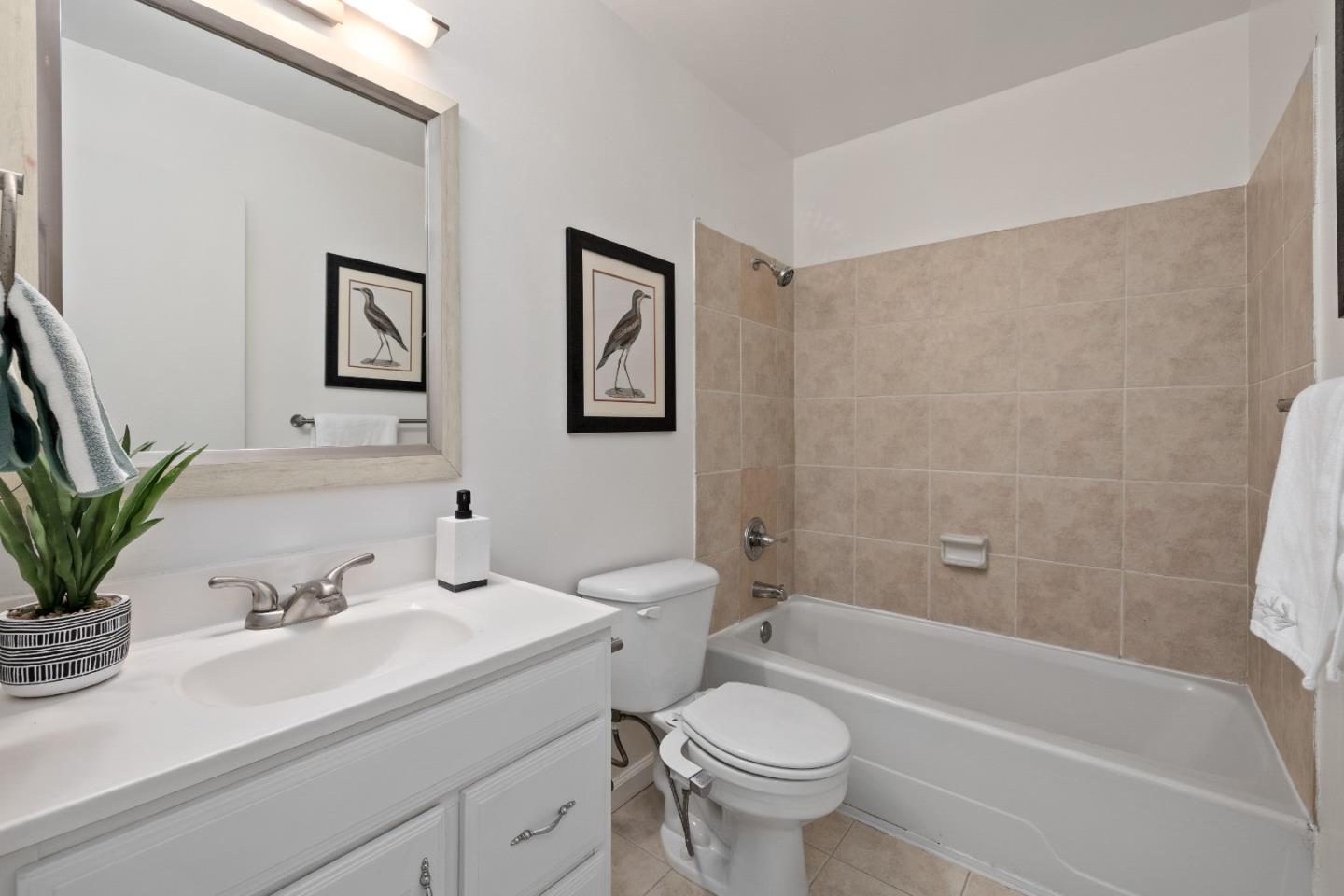 1 Appian Way 715-11