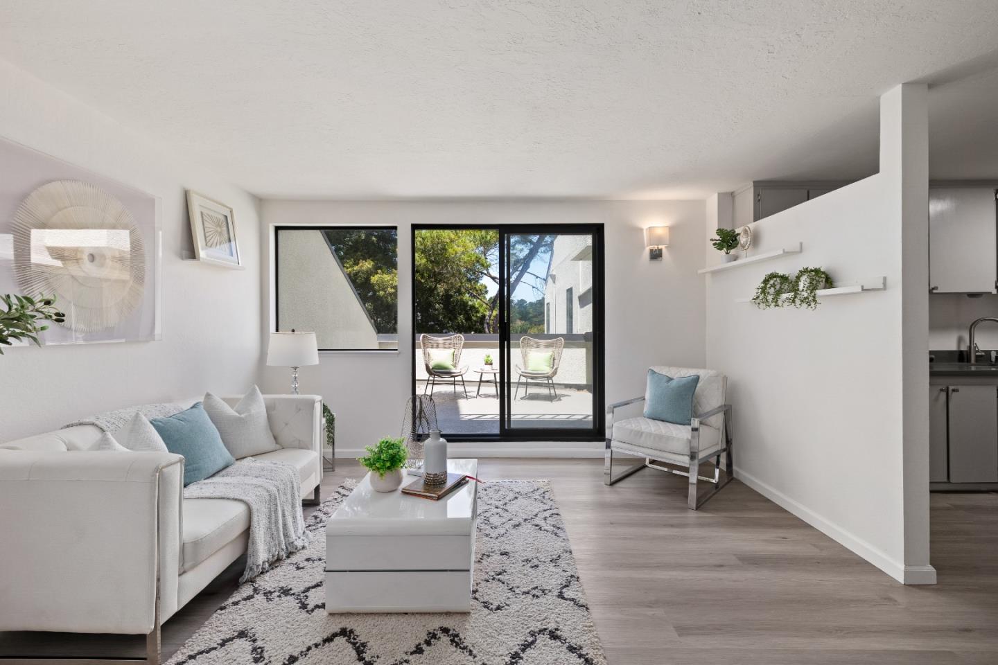 1 Appian Way 715-11