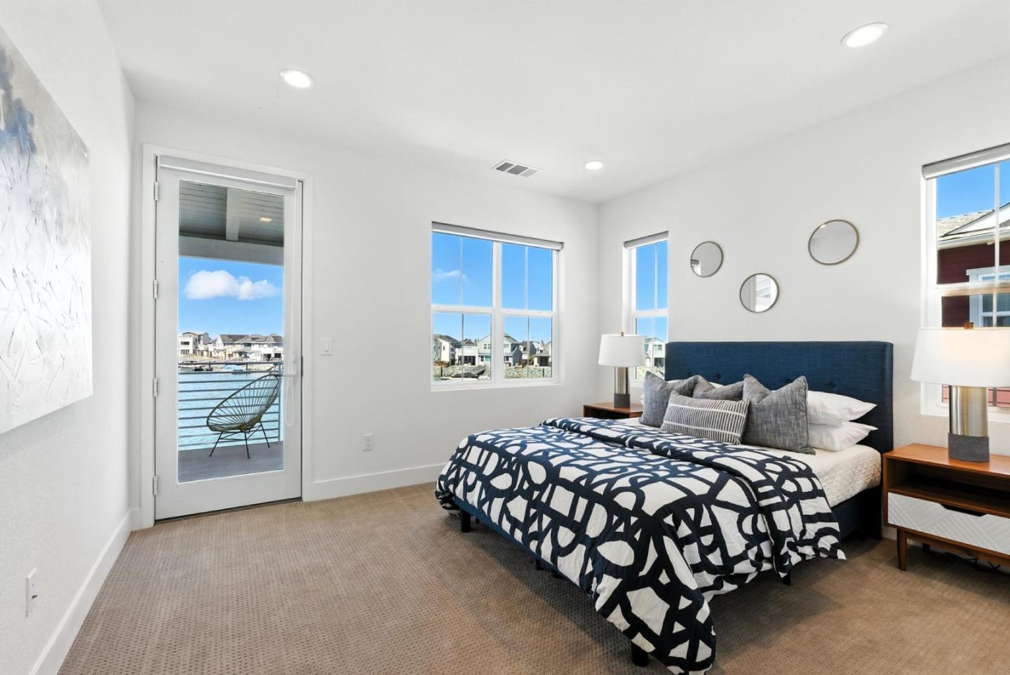 467 Halcyon Place