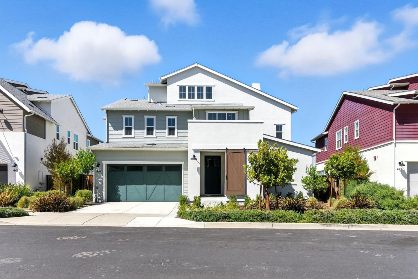 467 Halcyon Place