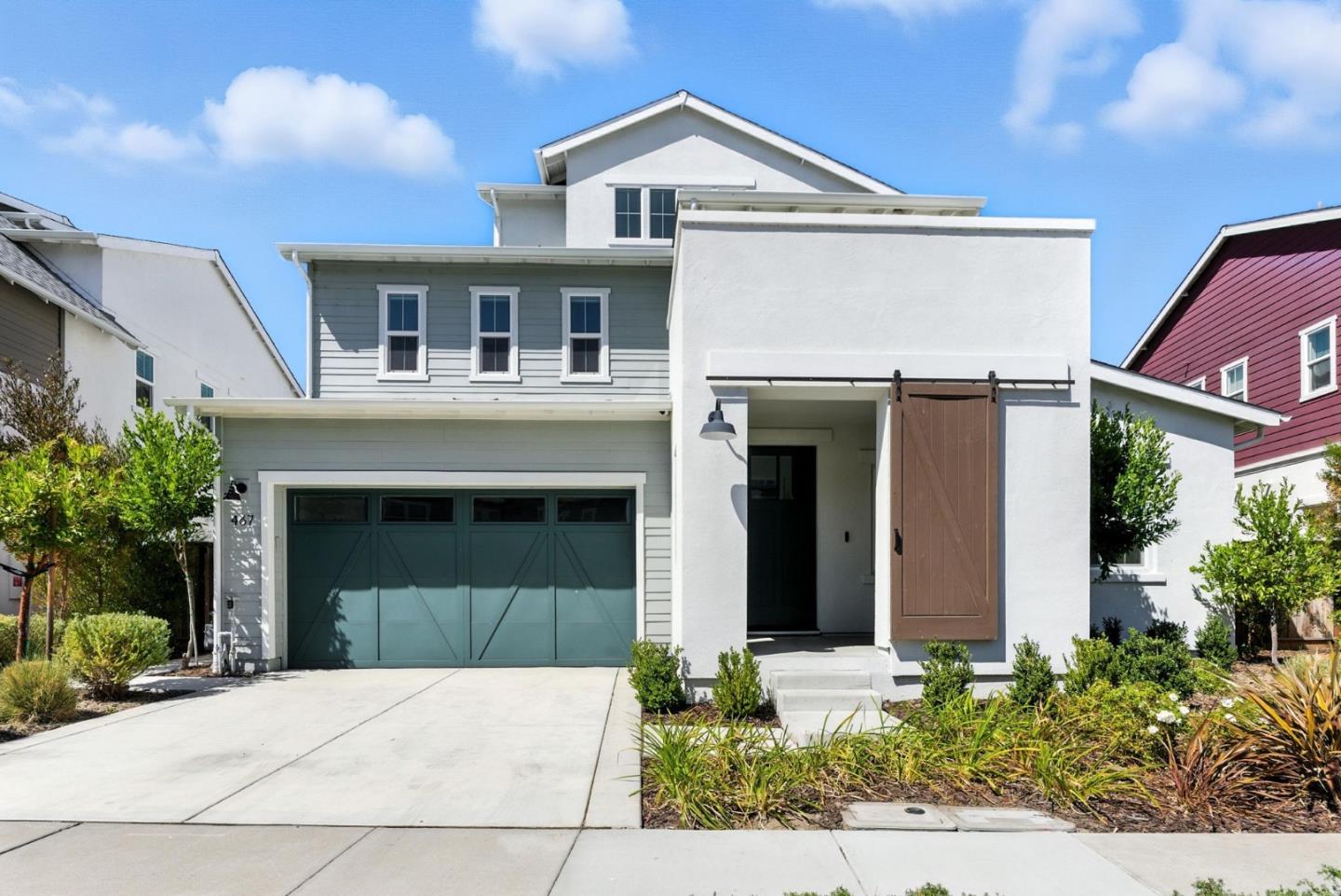 467 Halcyon Place