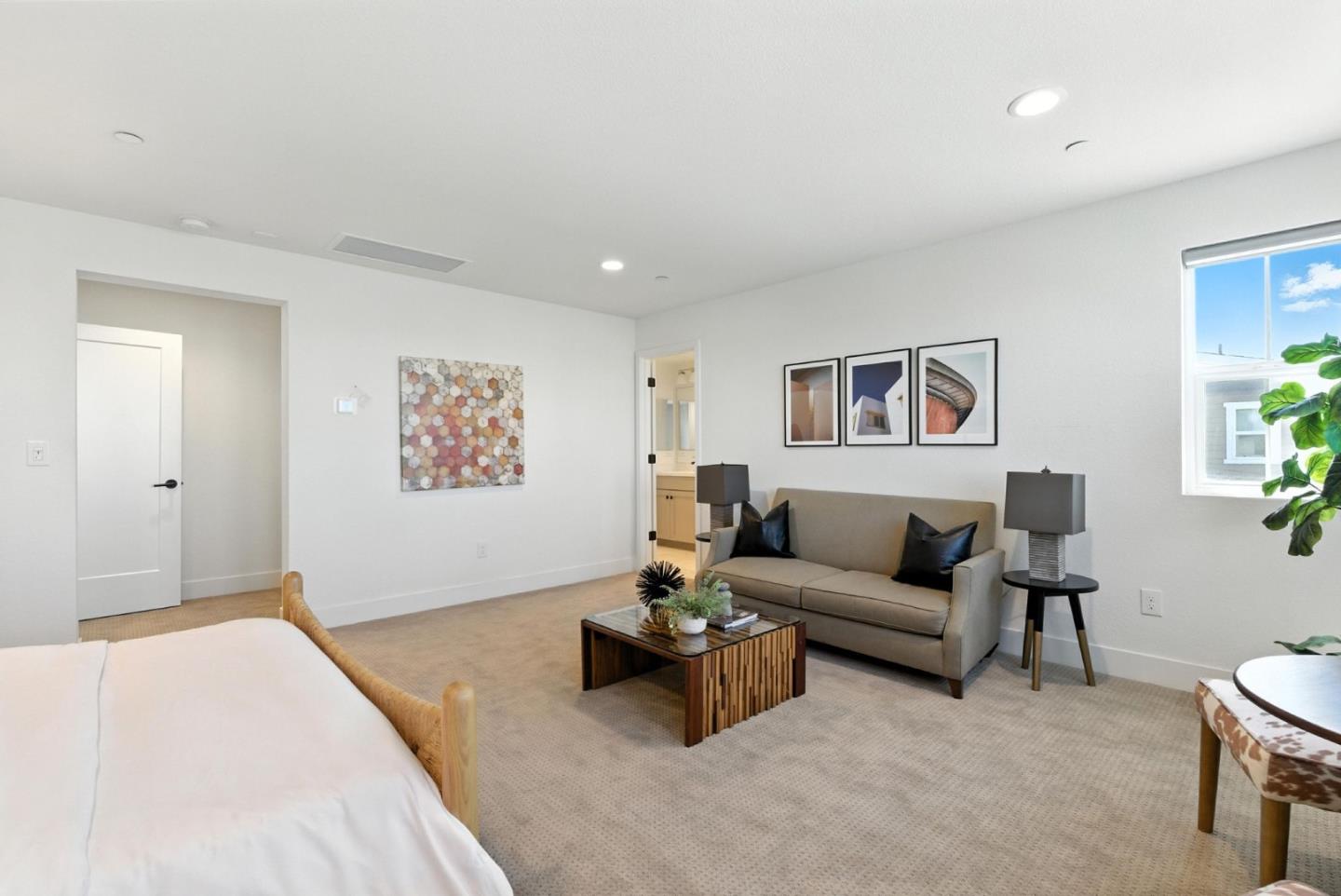 467 Halcyon Place