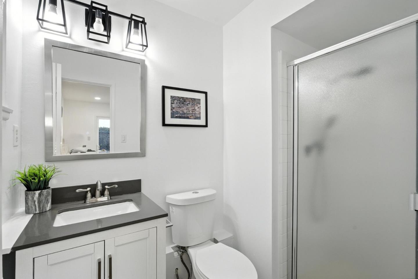 3015 Los Prados Street 114