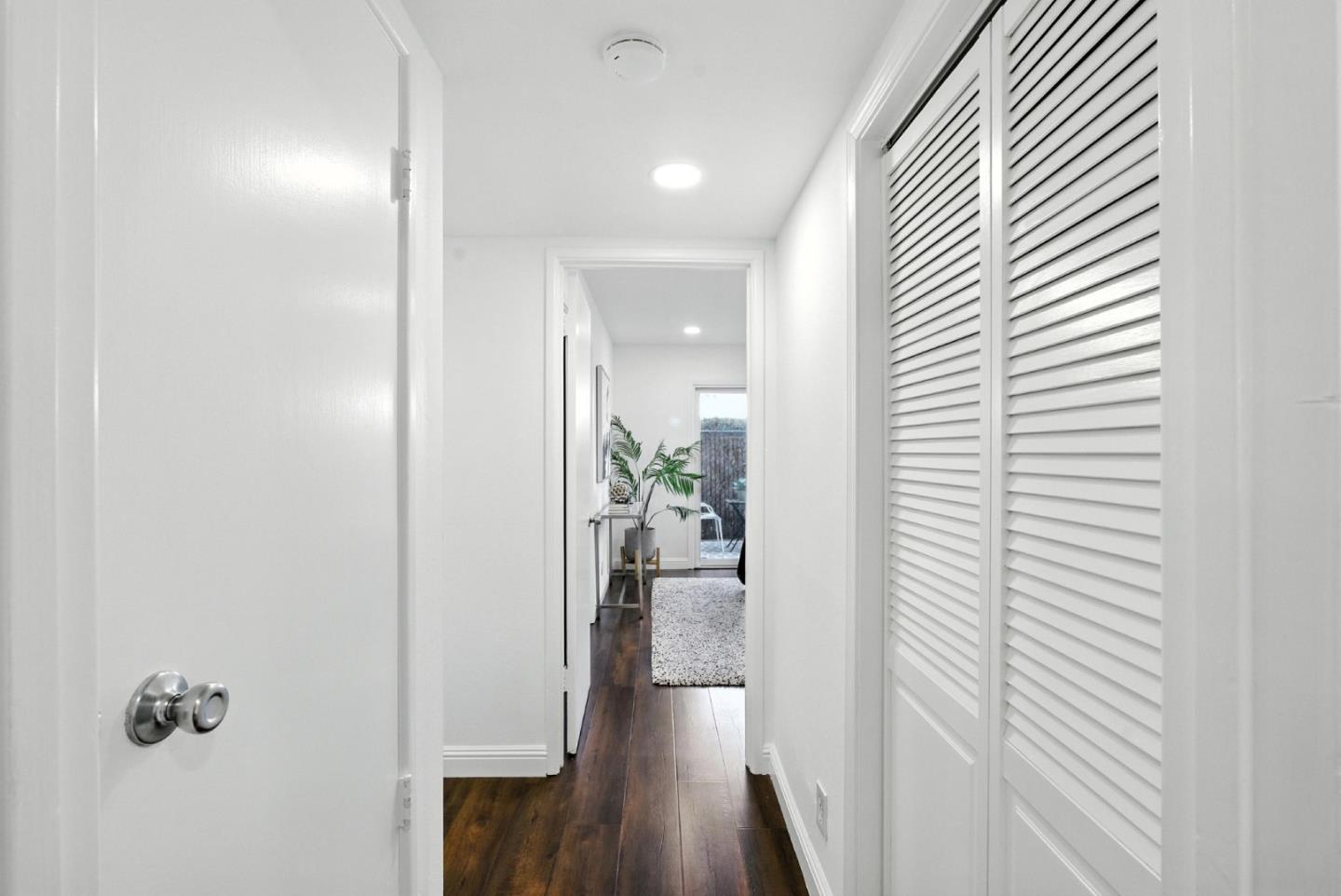 3015 Los Prados Street 114