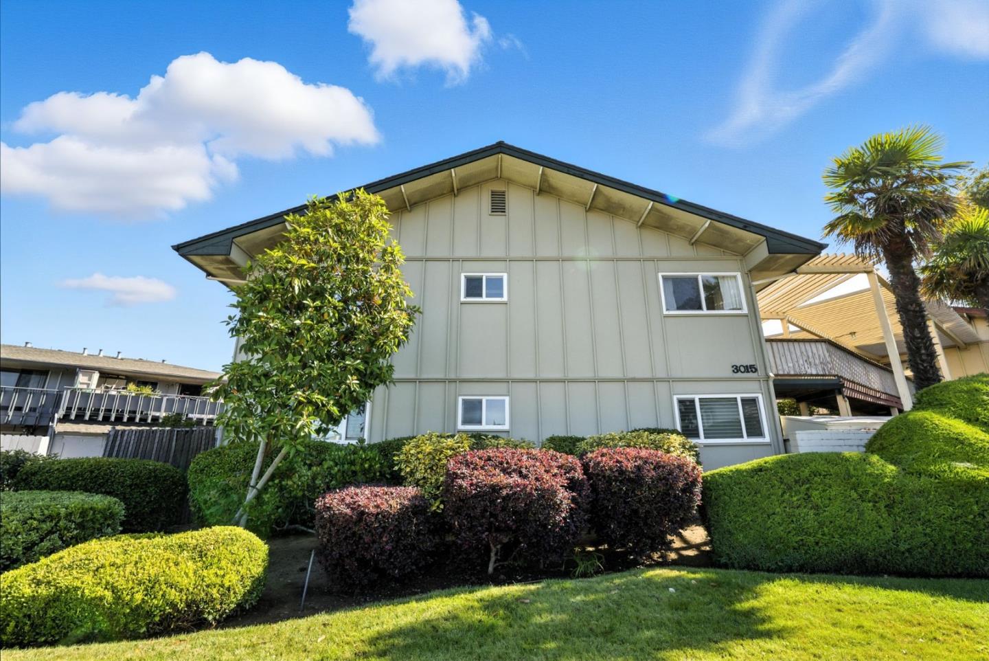 3015 Los Prados Street 114