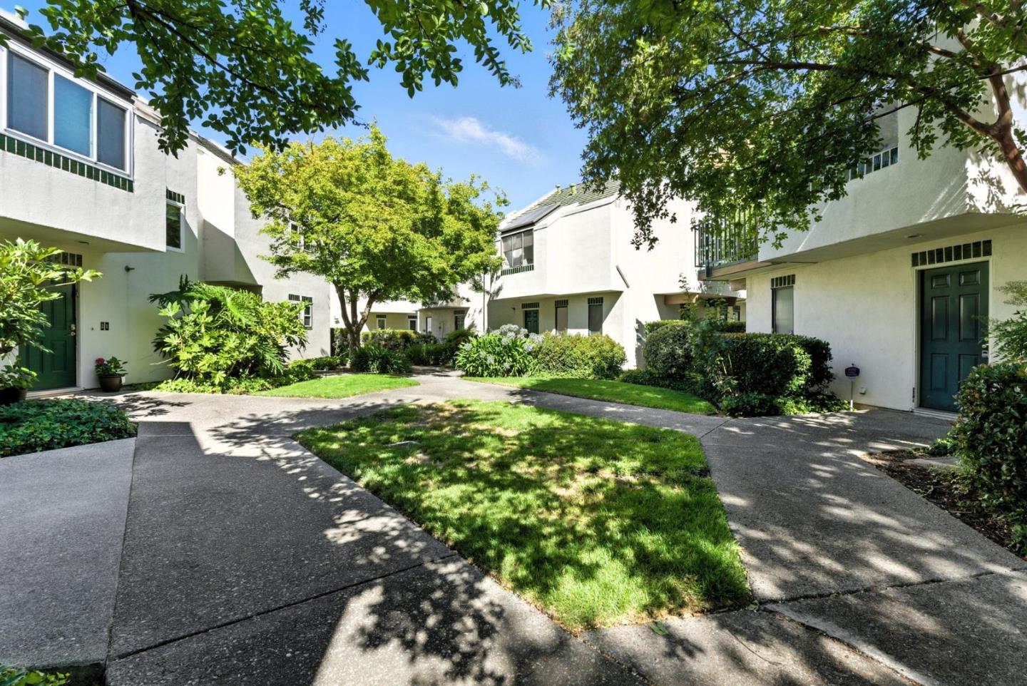 25 Bud Court