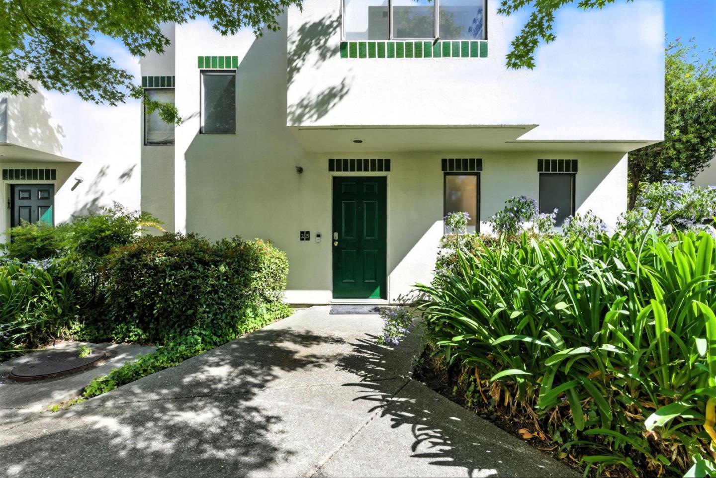 25 Bud Court