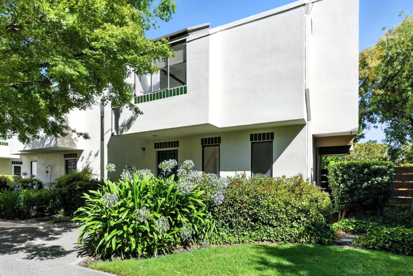 25 Bud Court
