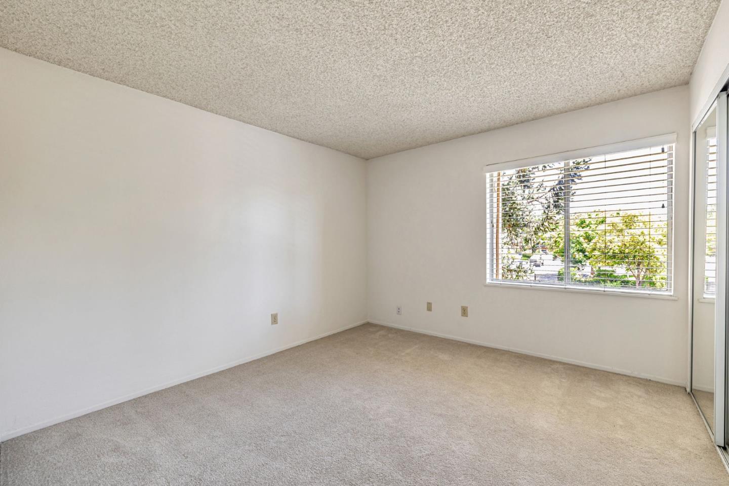 285 Tradewinds Drive 6