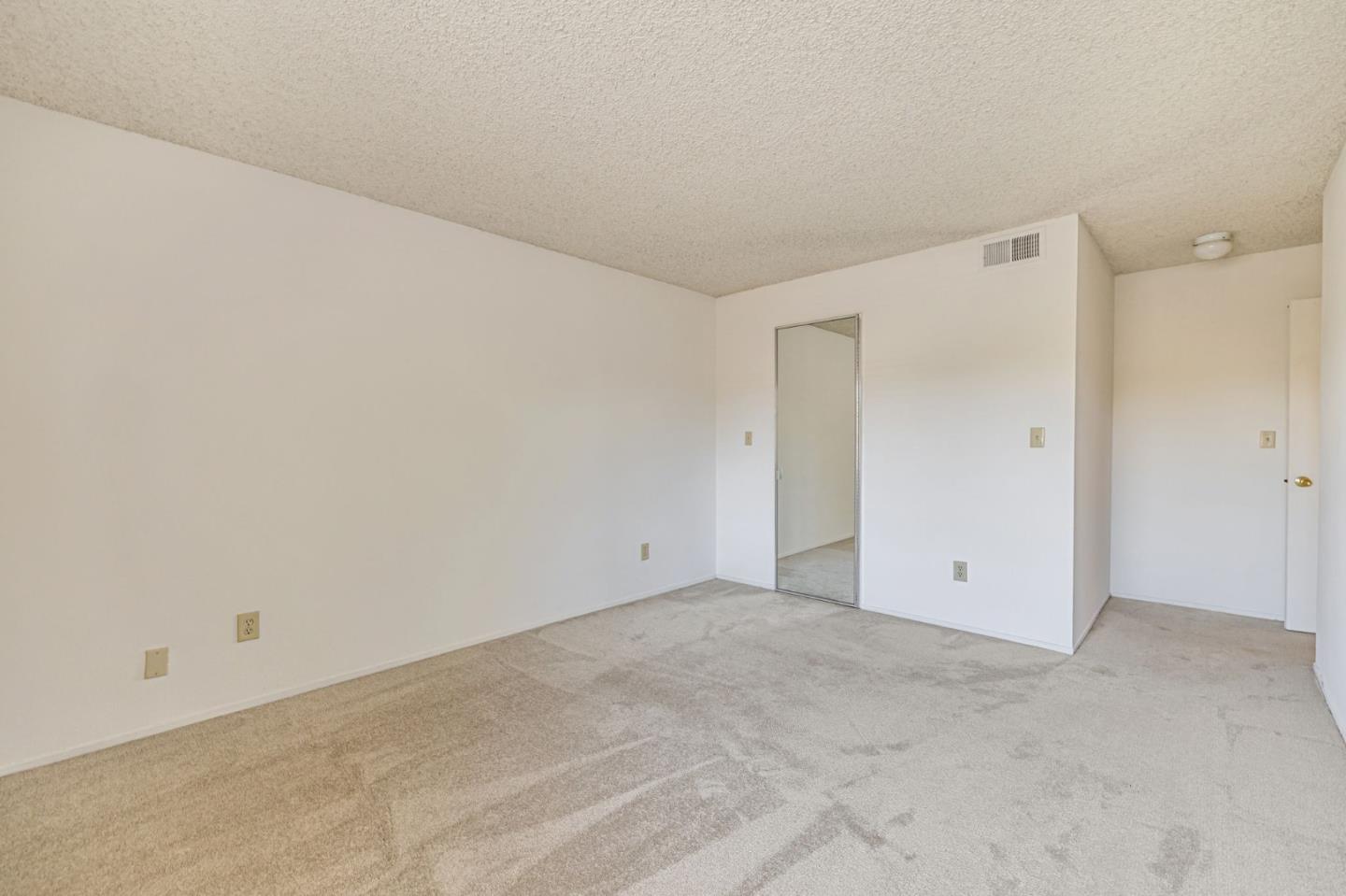 285 Tradewinds Drive 6