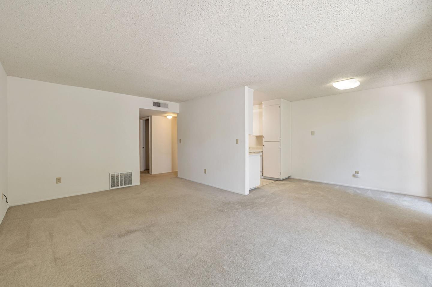 285 Tradewinds Drive 6