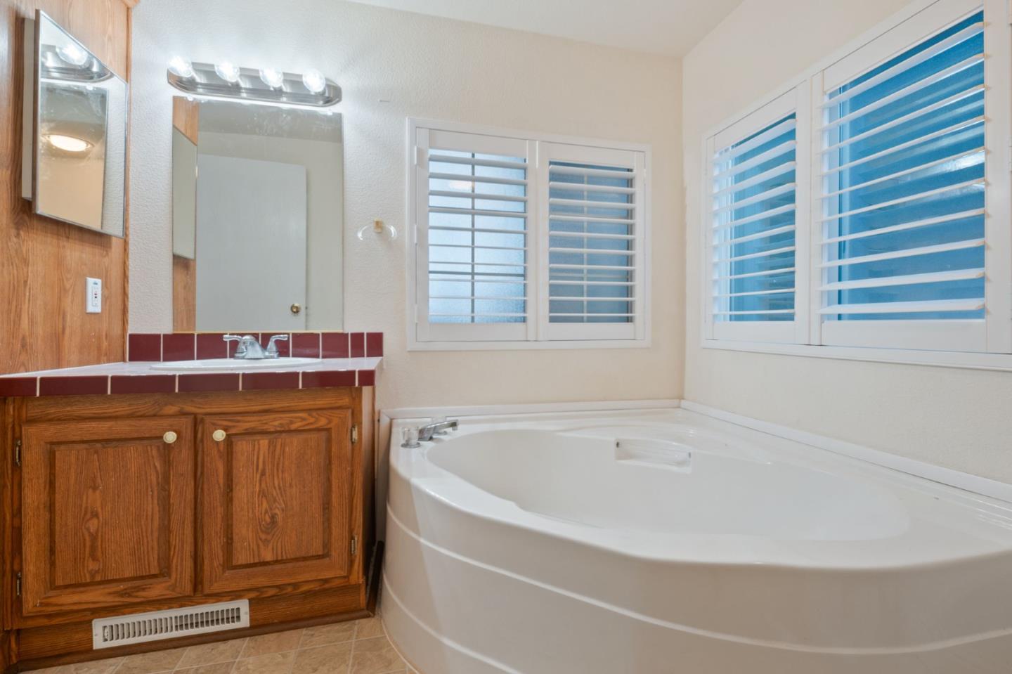 64 Franciscan Drive Unit: 17