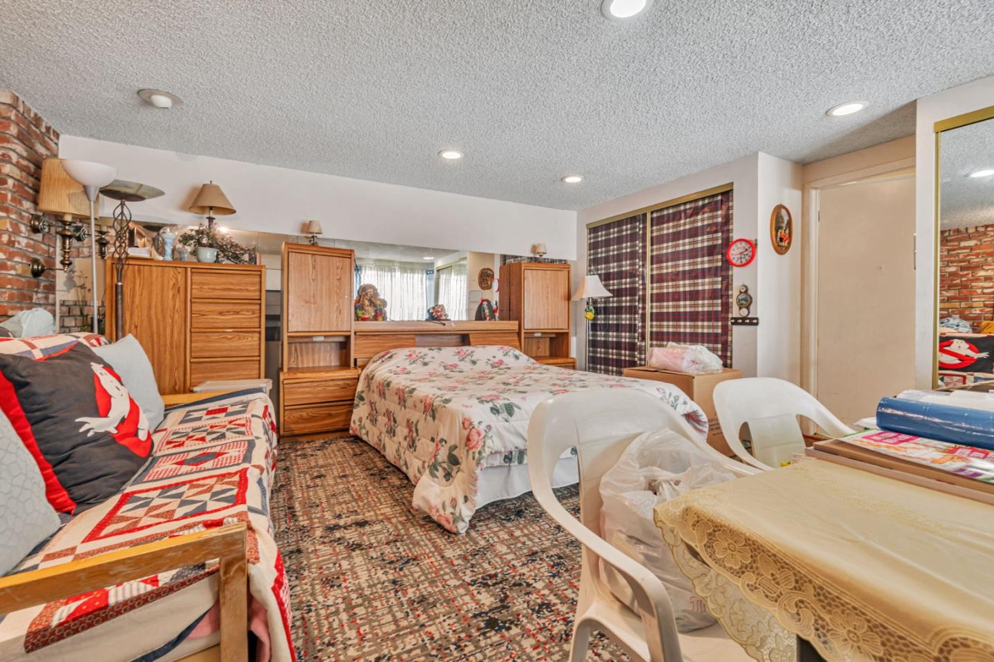 2410 Bantry Lane