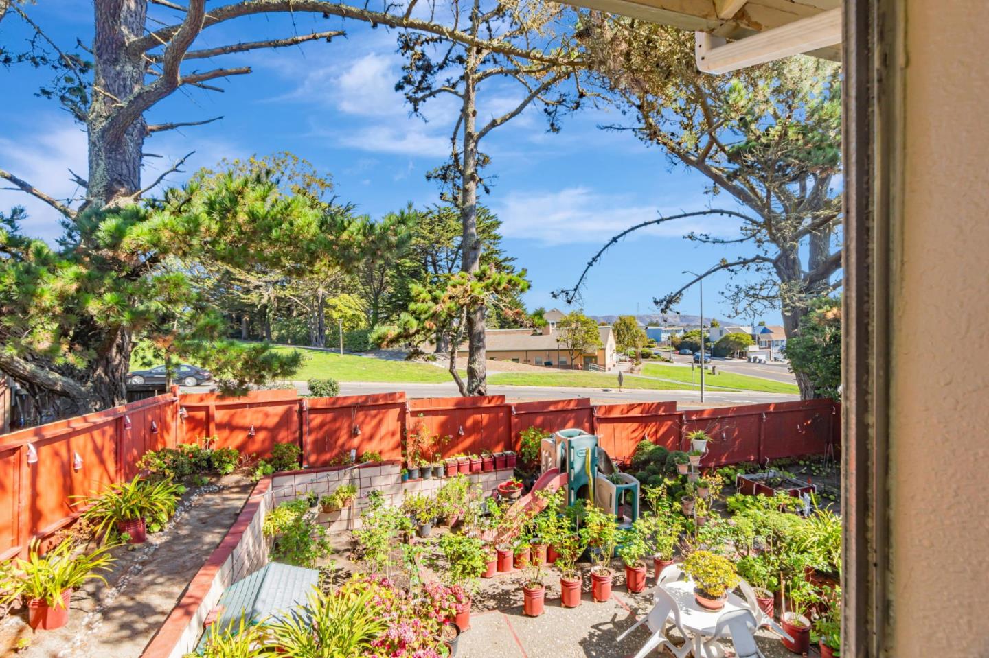 2410 Bantry Lane