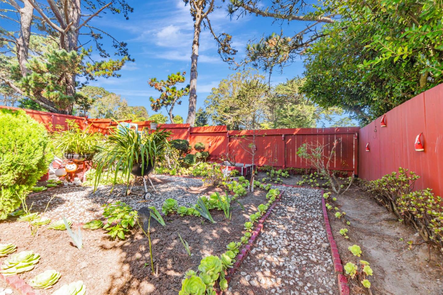 2410 Bantry Lane