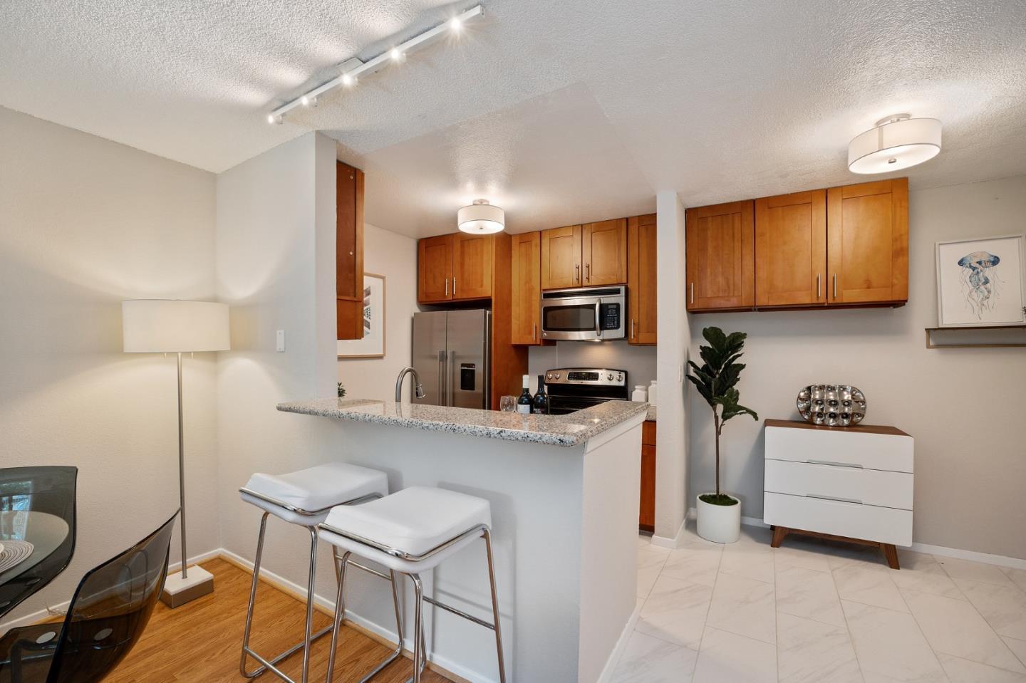 359 Half Moon Lane 113