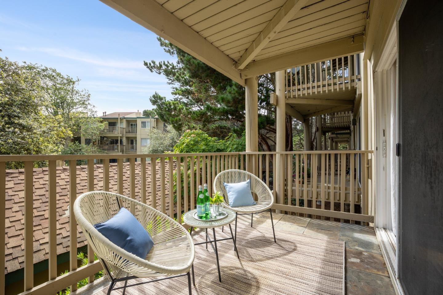 359 Half Moon Lane 113