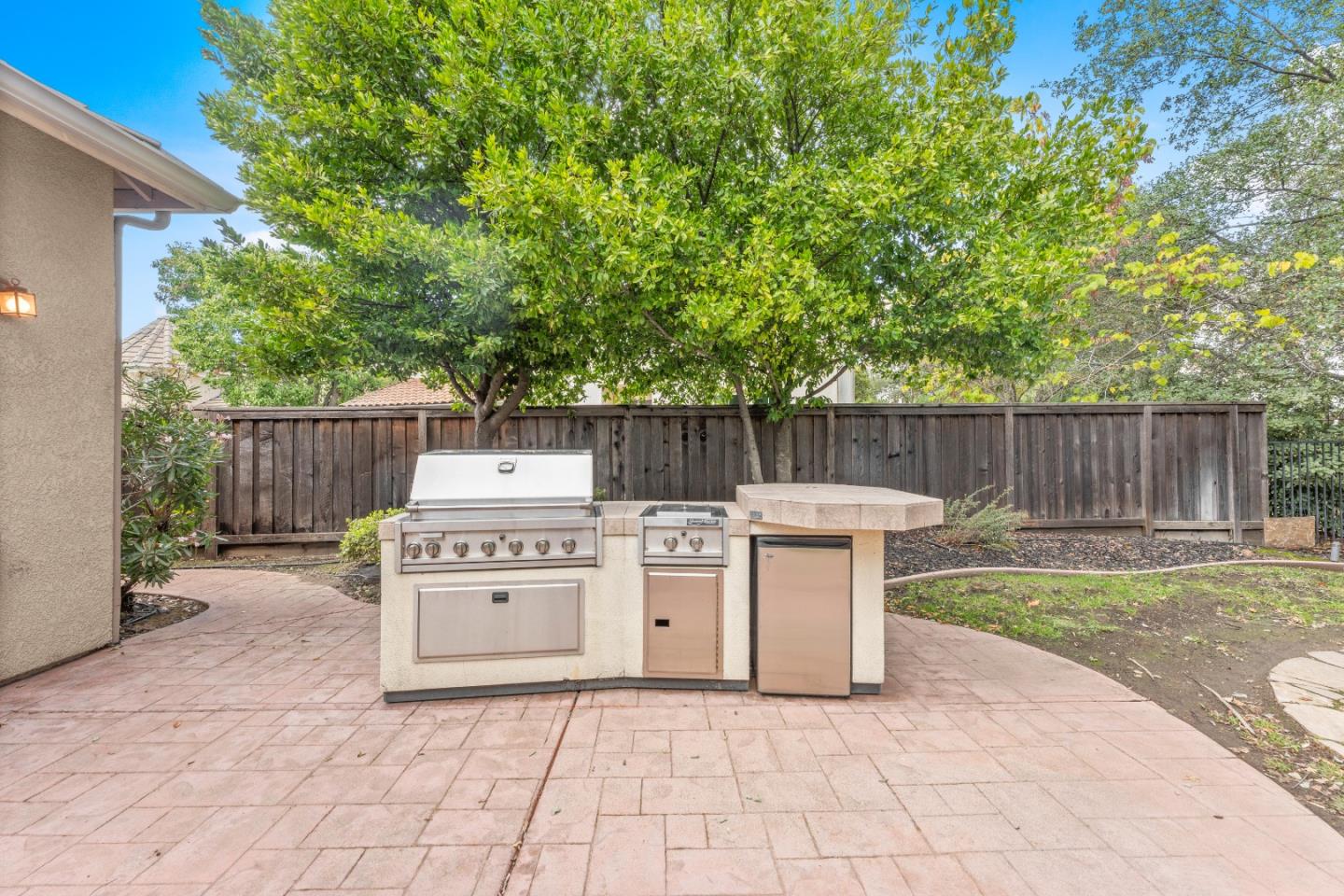 9555 Pinehurst Drive