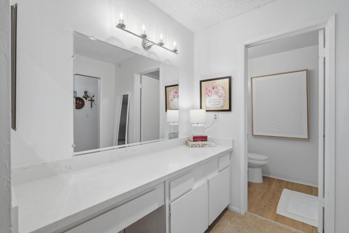 955 Shorepoint Court 200