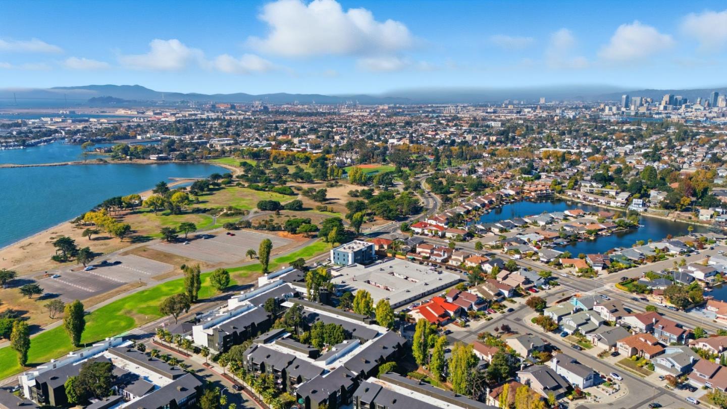 955 Shorepoint Court 200