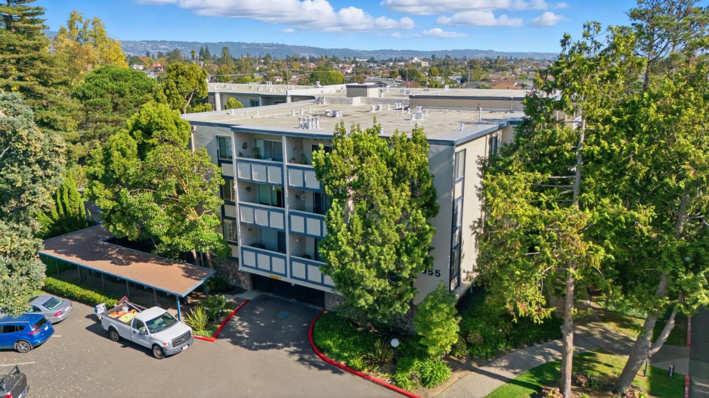 955 Shorepoint Court 200