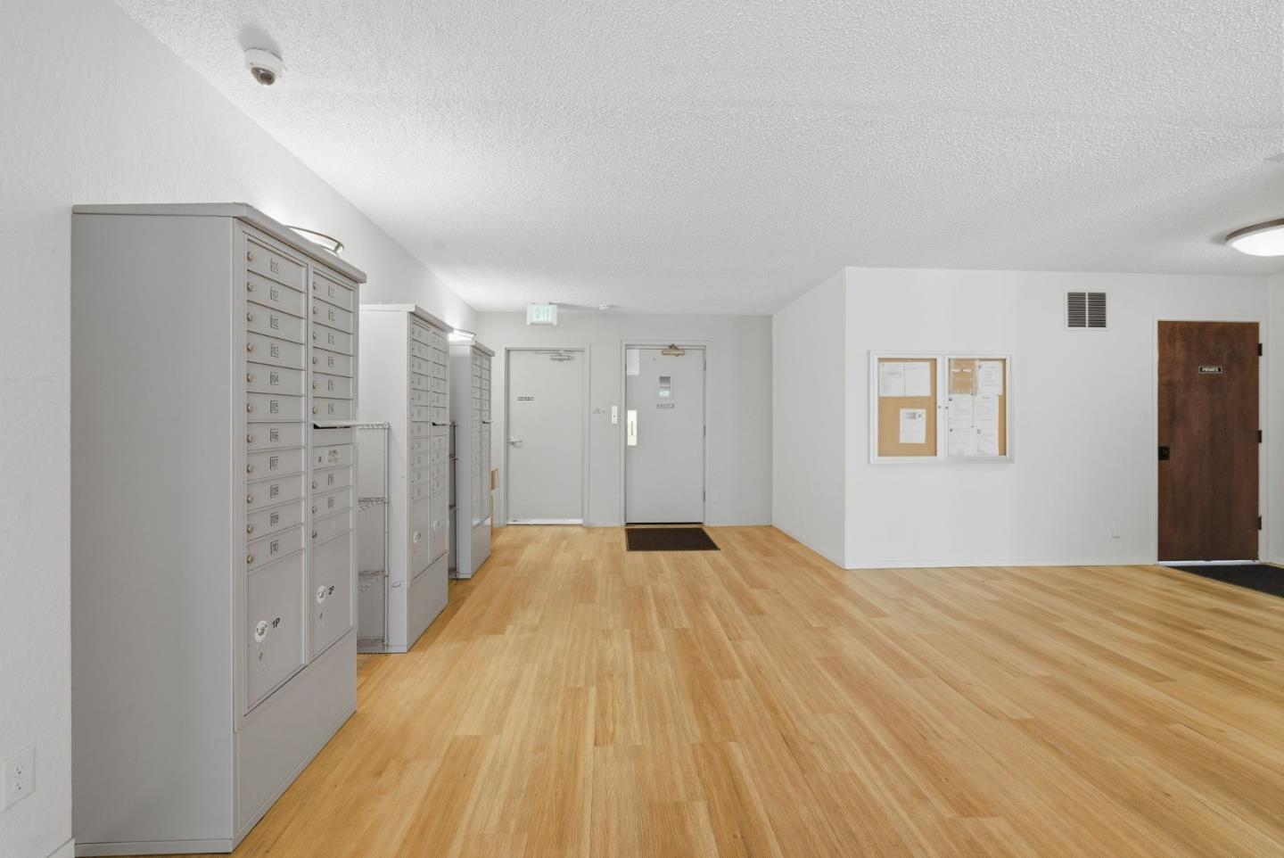 955 Shorepoint Court 200