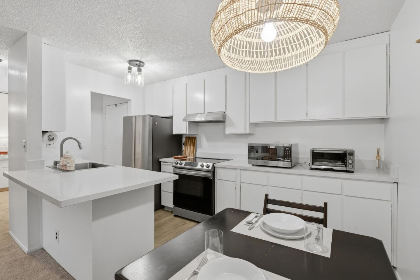 955 Shorepoint Court 200