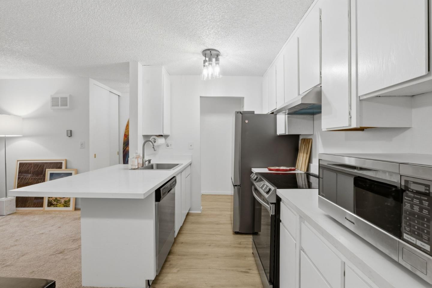 955 Shorepoint Court 200