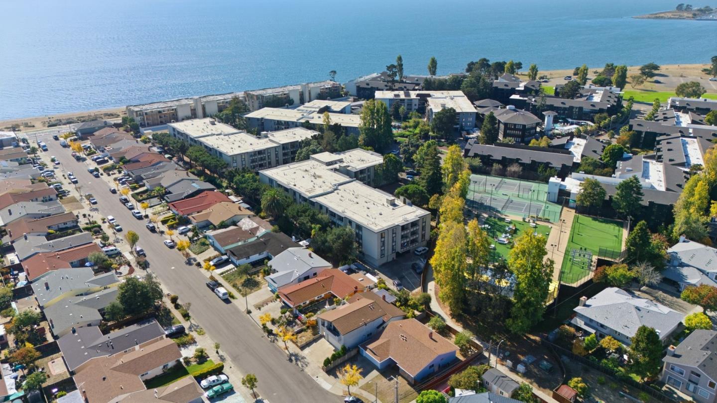 955 Shorepoint Court 200