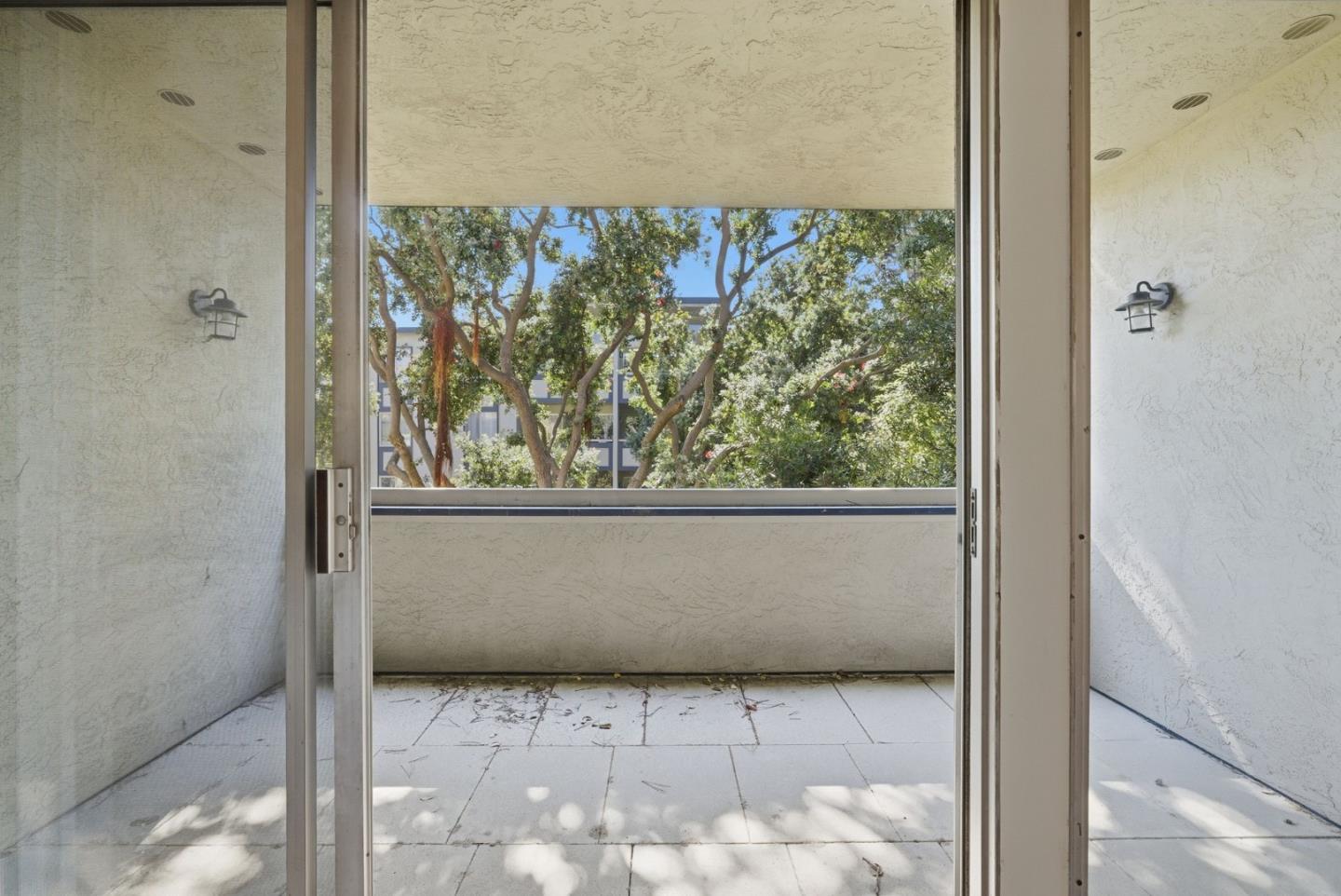 955 Shorepoint Court 200