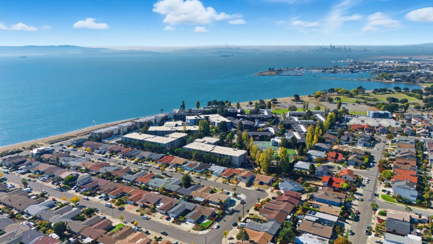 955 Shorepoint Court 200