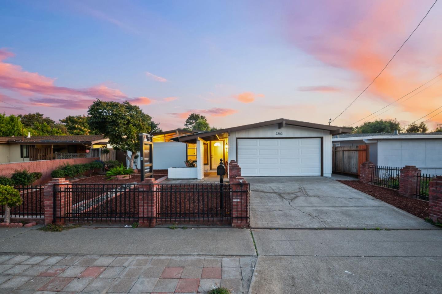 1966 Boca Raton Street