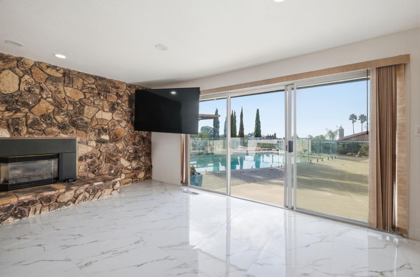 26918 Claiborne Court