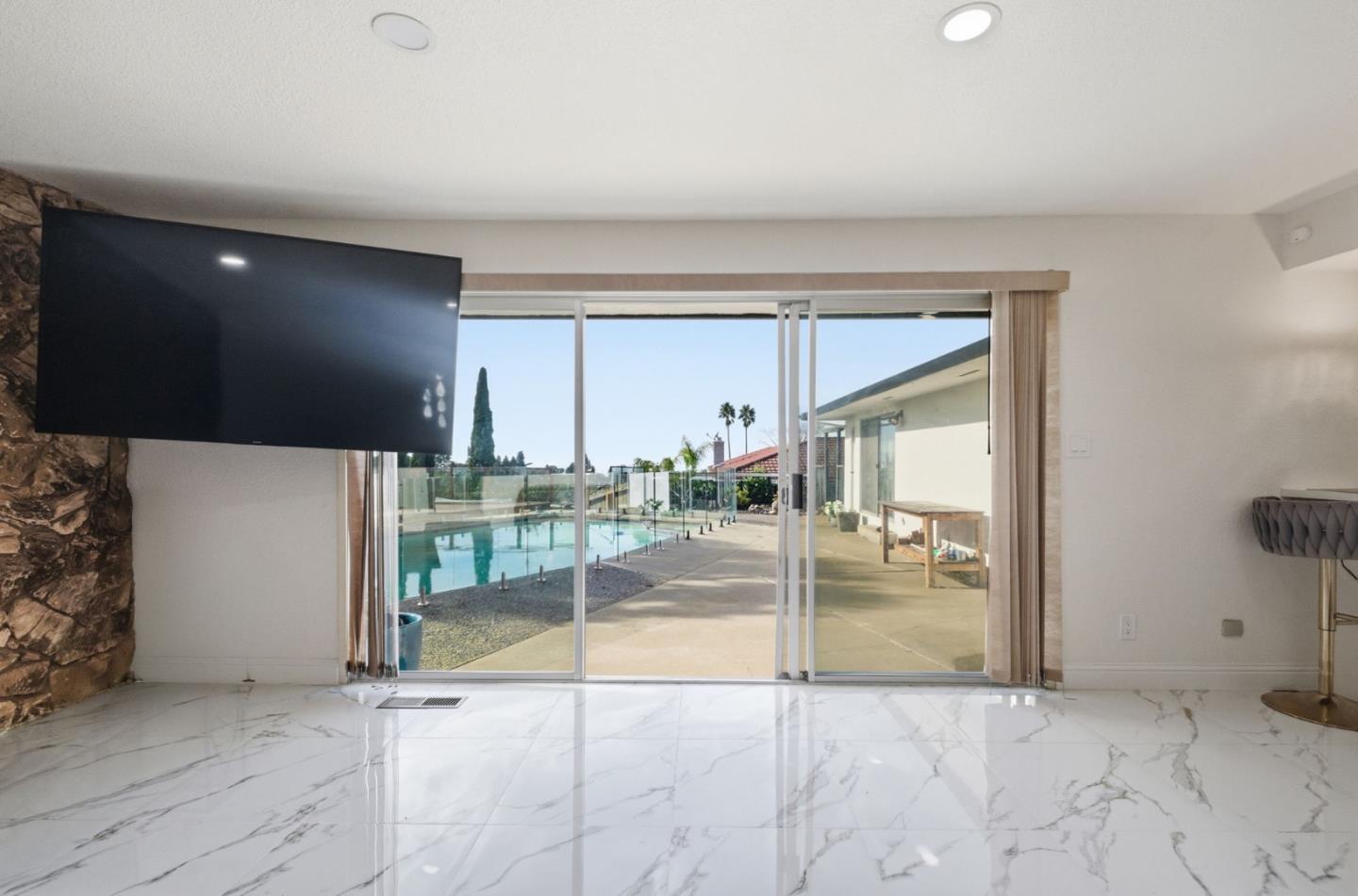 26918 Claiborne Court