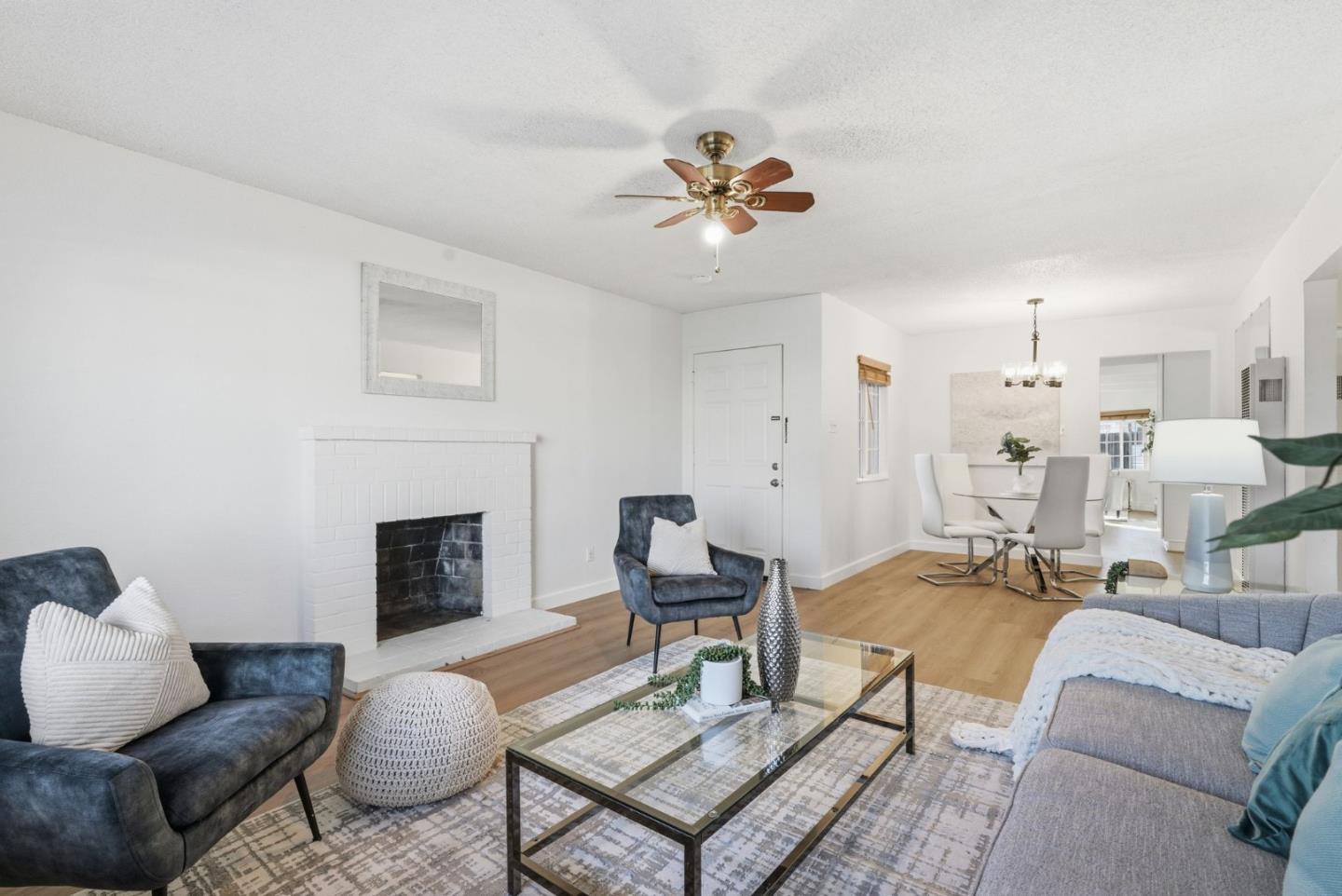 2744 Capistrano Street