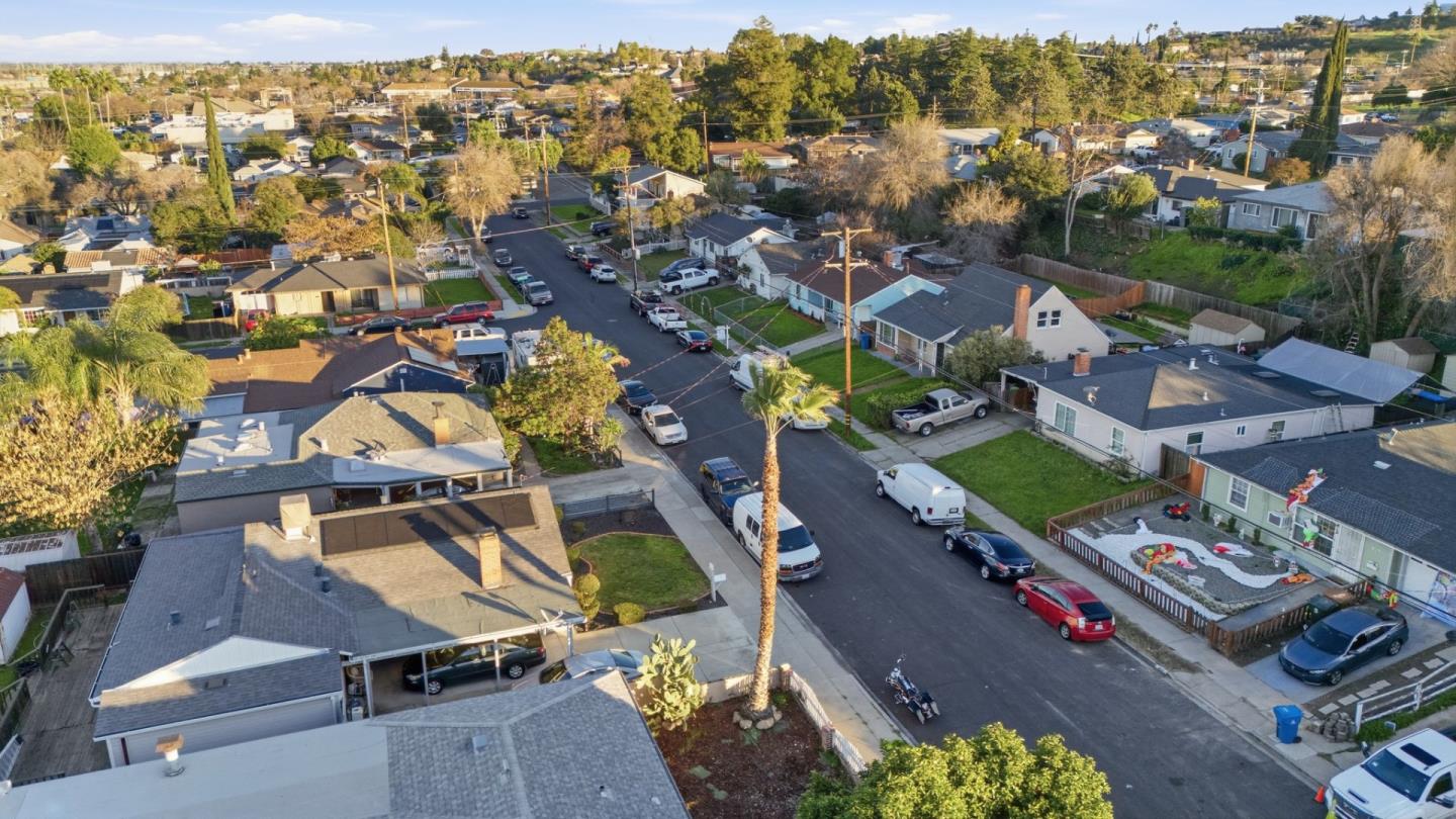 2744 Capistrano Street