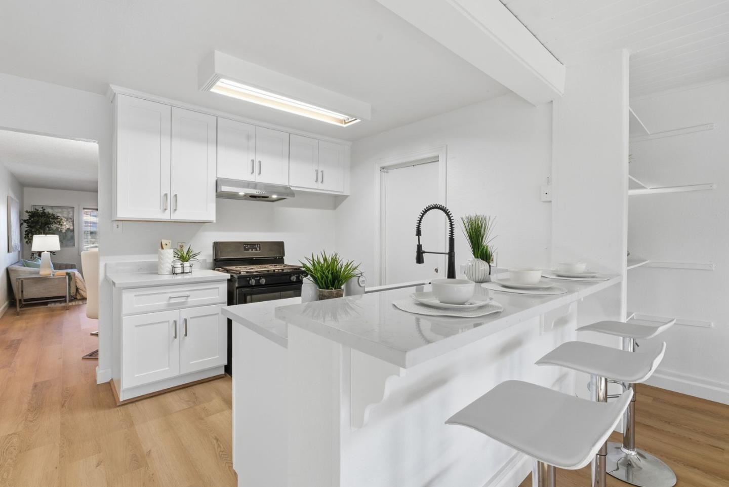 2744 Capistrano Street