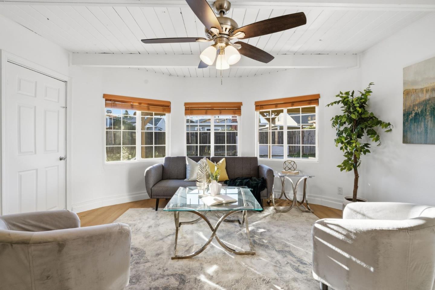 2744 Capistrano Street