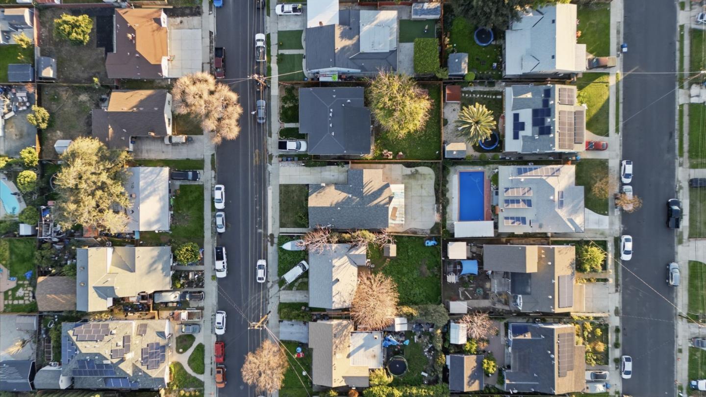 2744 Capistrano Street