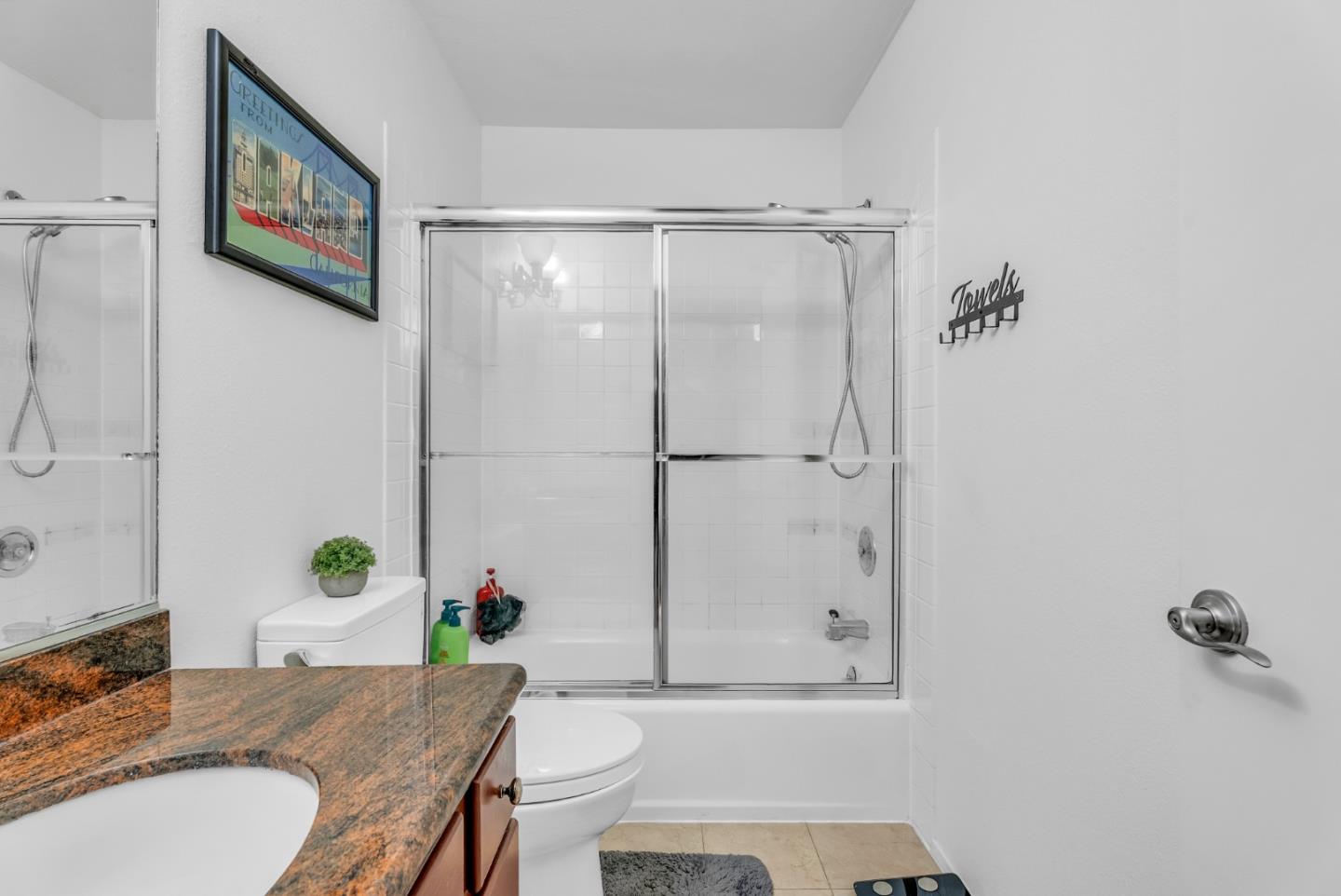 1930 Mission Street 4