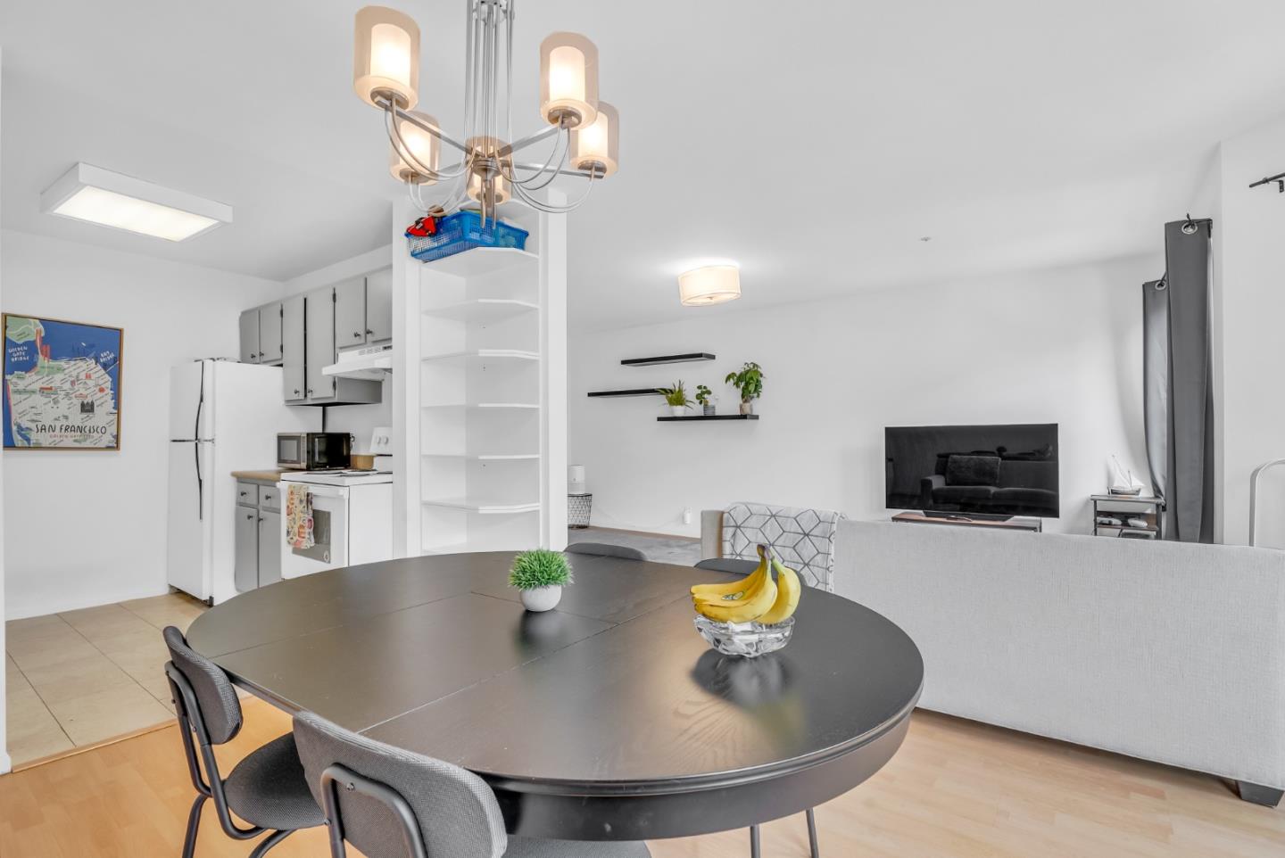 1930 Mission Street 4