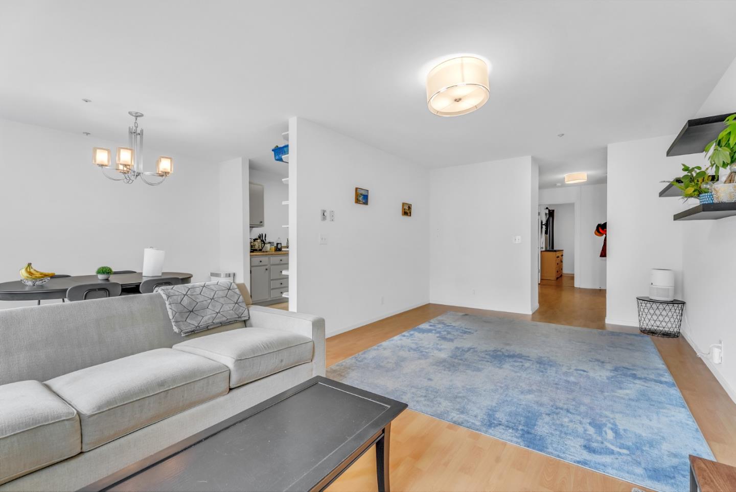 1930 Mission Street 4