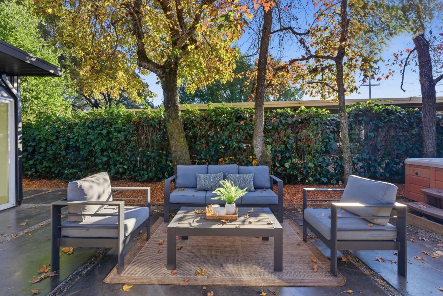 2212 Juniperberry Drive