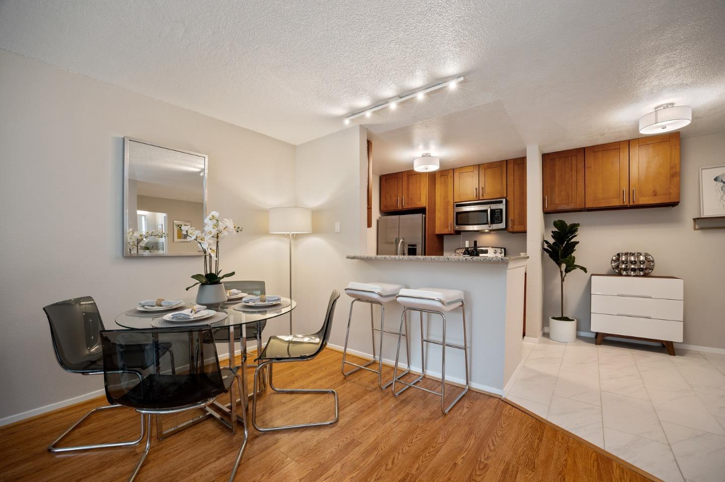 359 Half Moon Lane 113