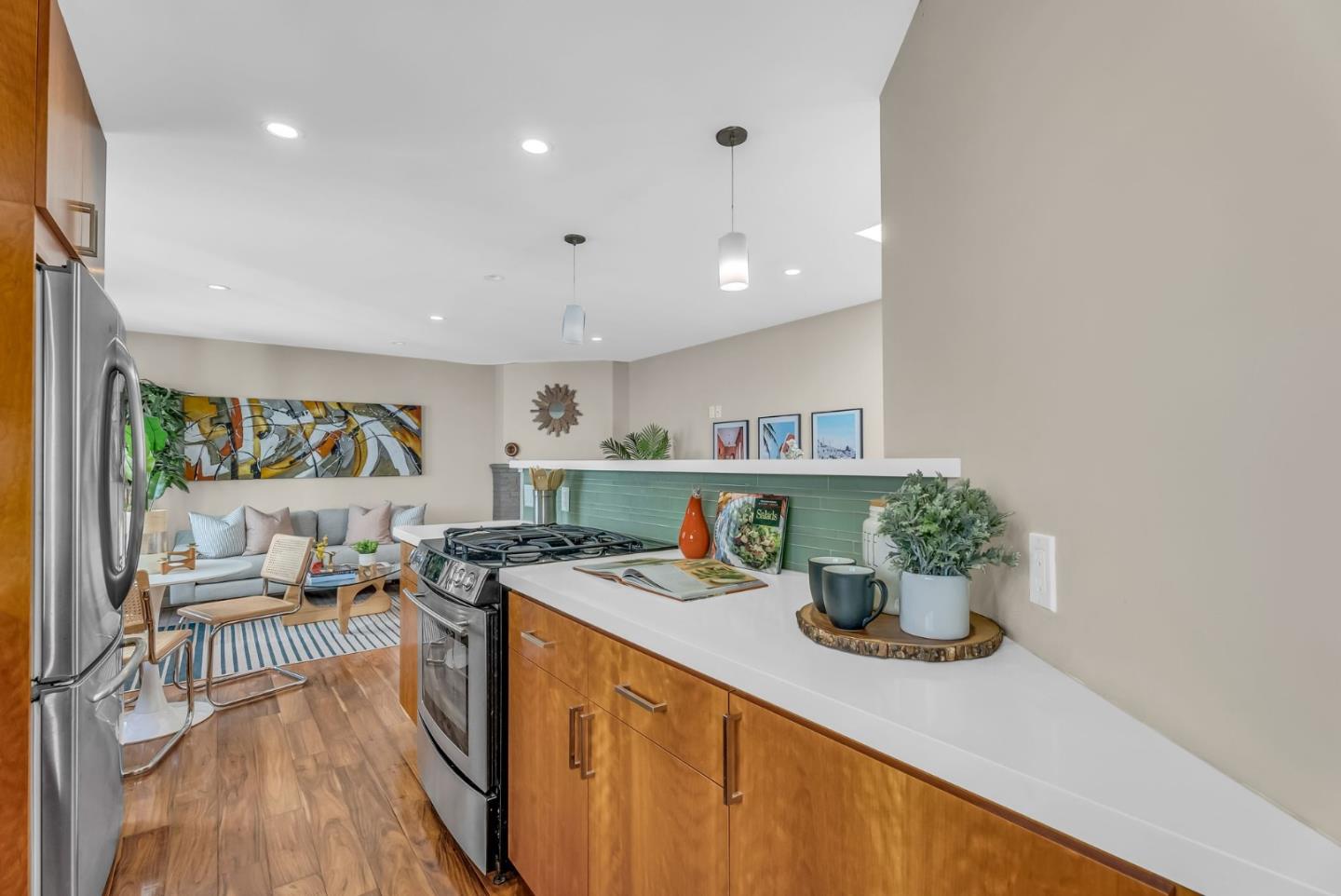 733 Chestnut Street 7