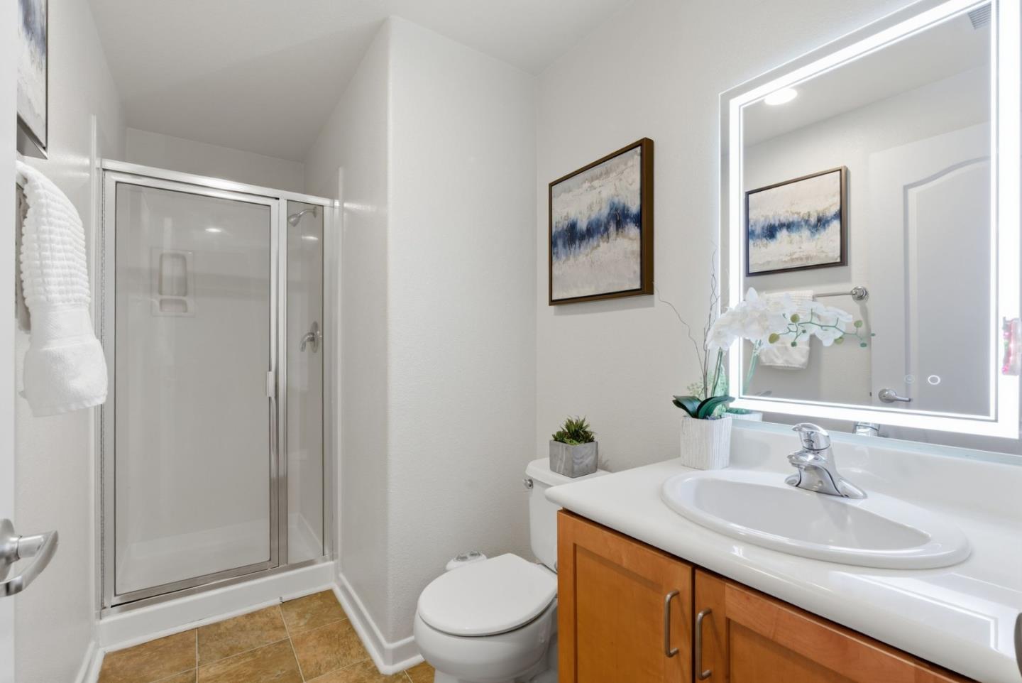 22873 Kingsford Way