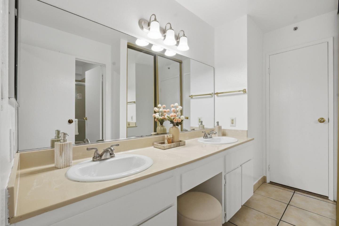 332 Philip Drive 101