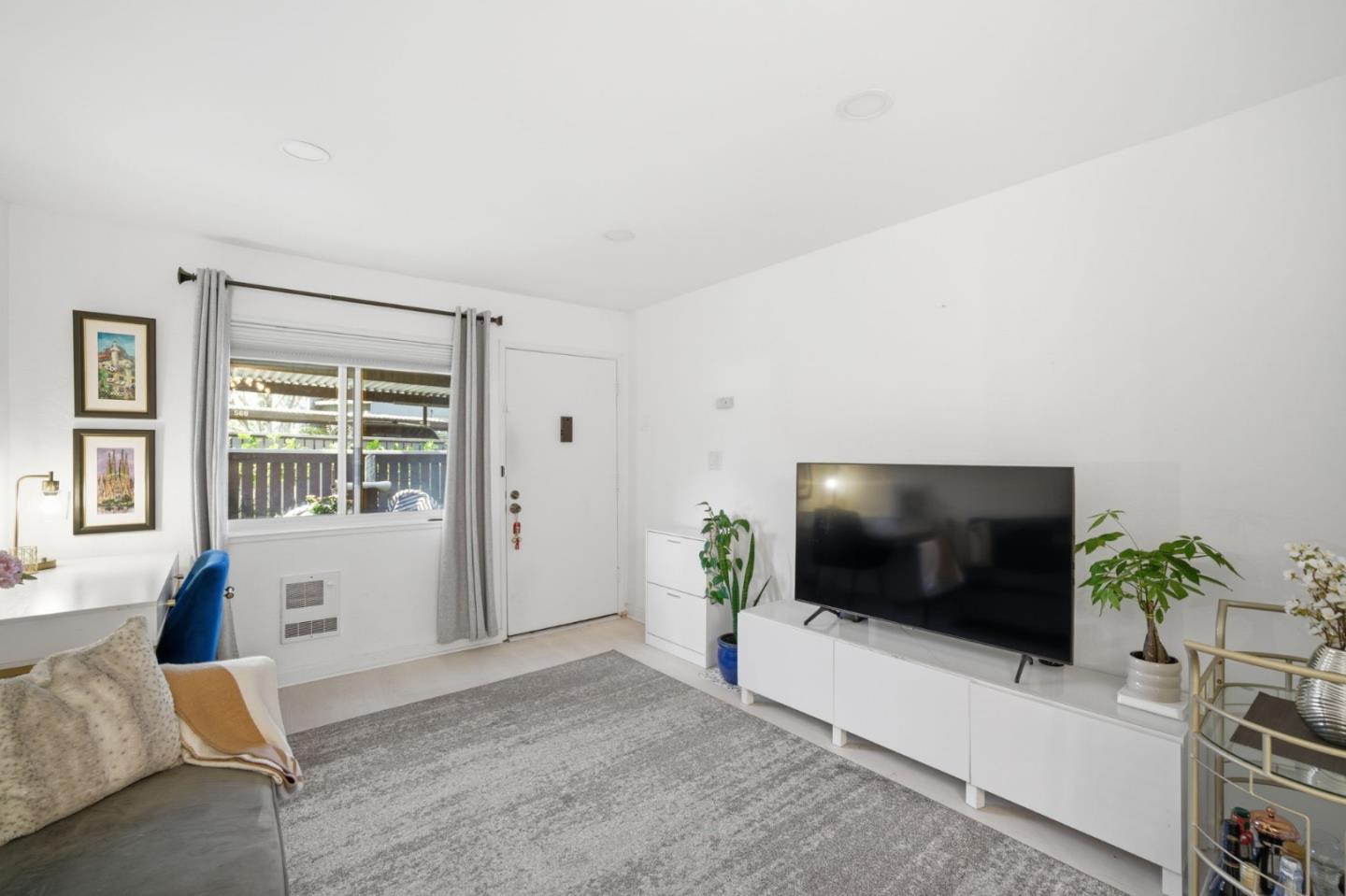 408 Boardwalk Avenue 1