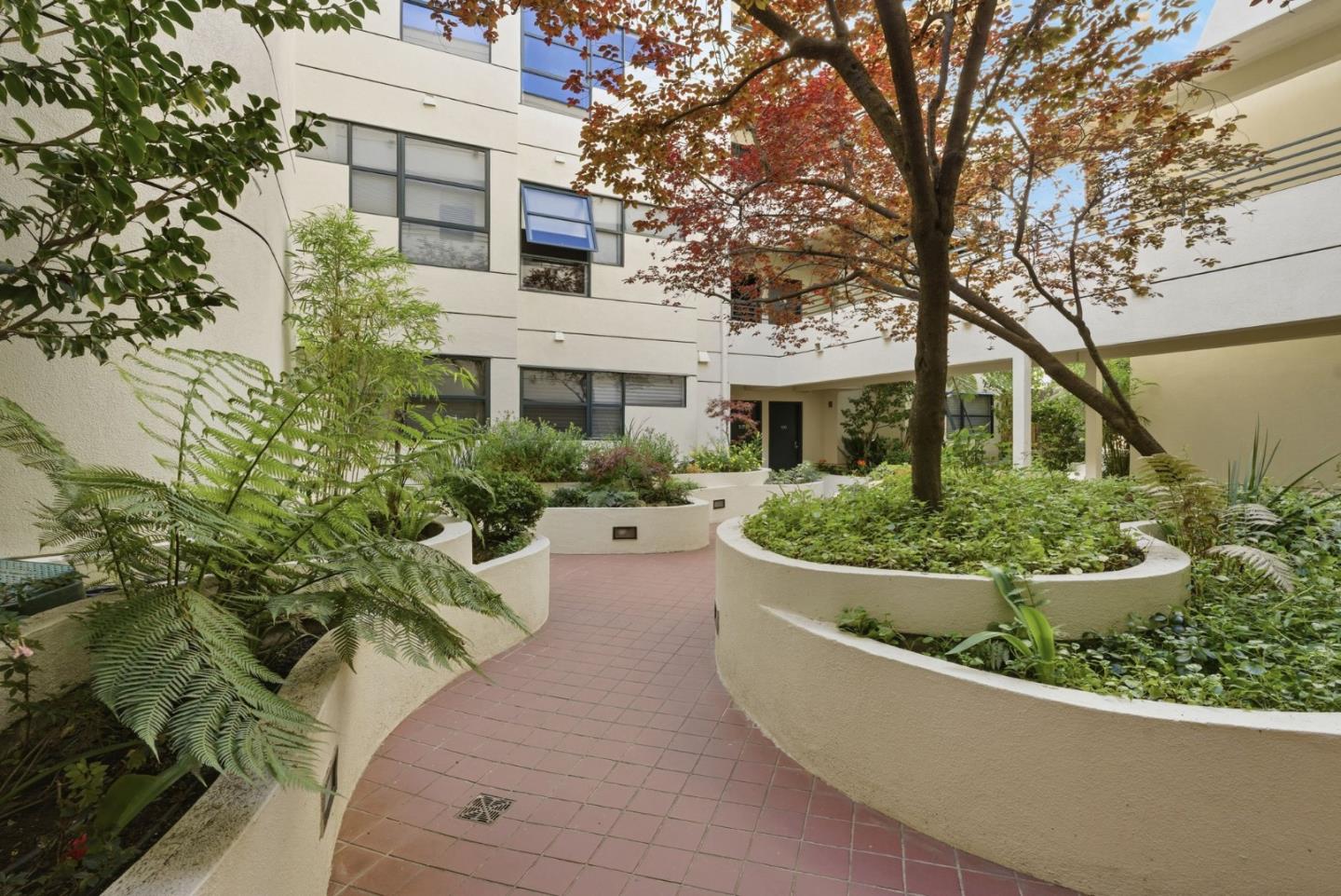 1440 Broadway 307